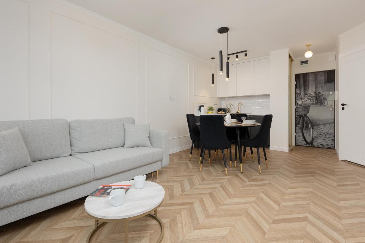 Moniuszki One-bedroom By Renters * Warszawa