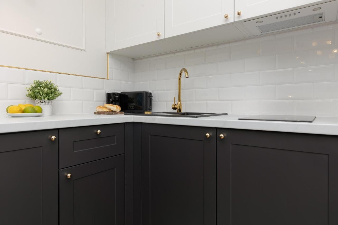 Moniuszki One-bedroom By Renters Warszawa